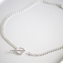 Load image into Gallery viewer, Toggle Choker - Silver
