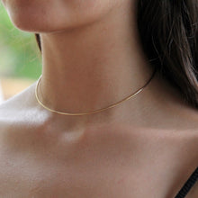 Load image into Gallery viewer, Rose Gold Hammered Choker Necklace
